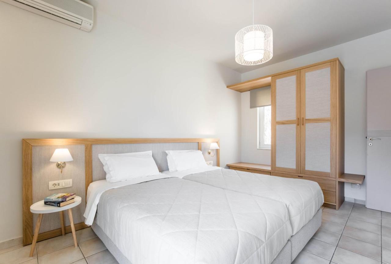 Triton Apartments Kato Daratso Ngoại thất bức ảnh