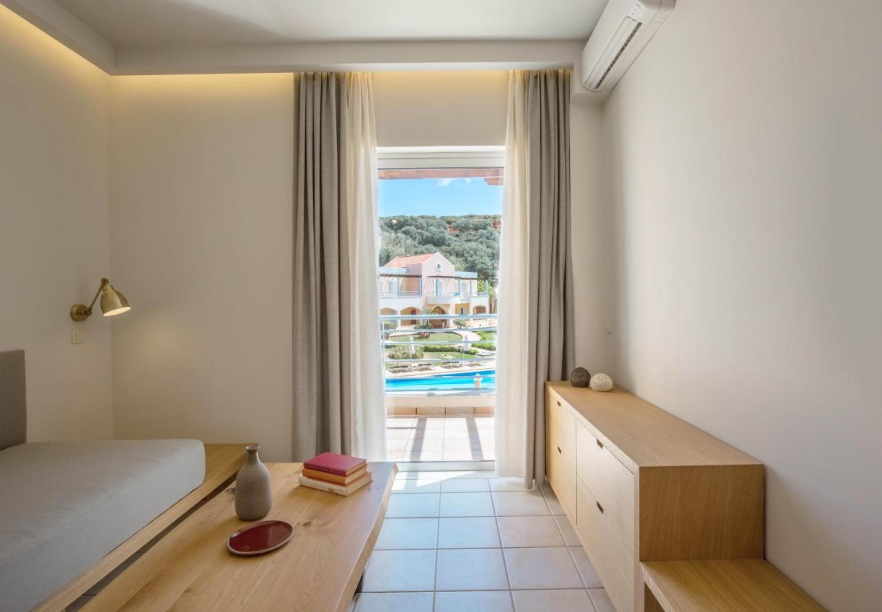 Triton Apartments Kato Daratso Ngoại thất bức ảnh