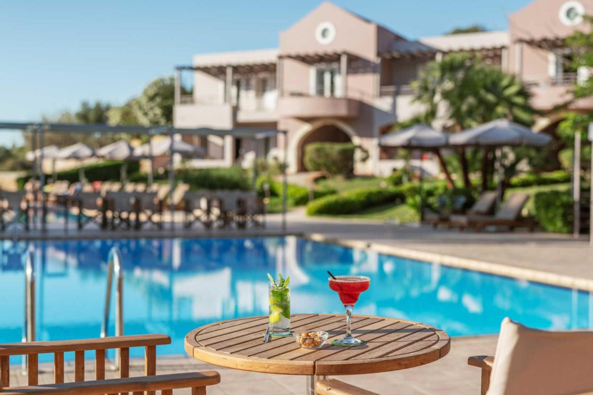 Triton Apartments Kato Daratso Ngoại thất bức ảnh