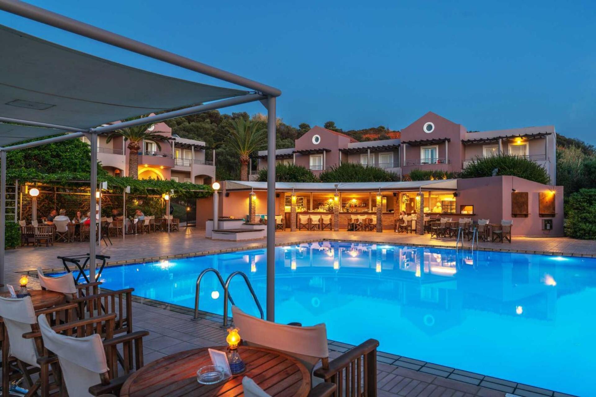 Triton Apartments Kato Daratso Ngoại thất bức ảnh